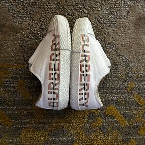toddler Burberry shoes